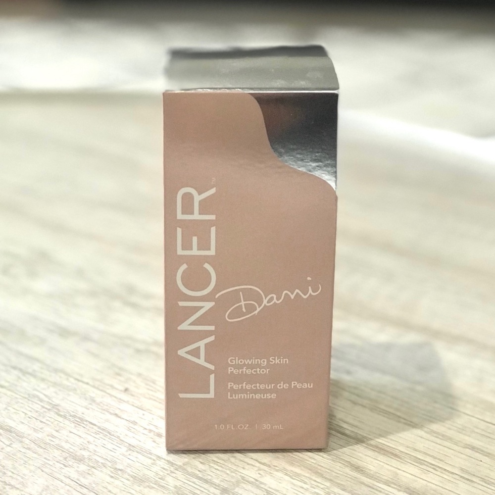 LANCER Dani Glowing Skin Perfector